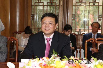 2025新澳门开门原料免费