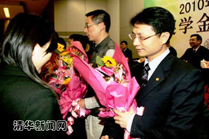 2025新澳门开门原料免费