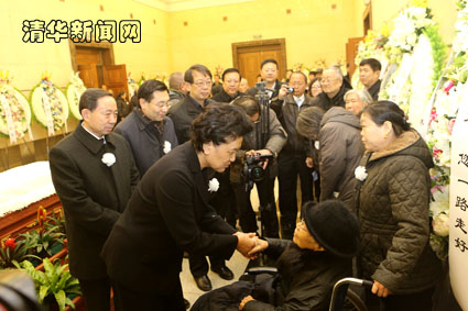 2025新澳门开门原料免费