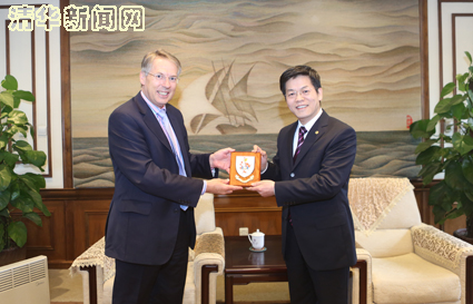 2025新澳门开门原料免费