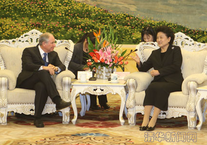 2025新澳门开门原料免费