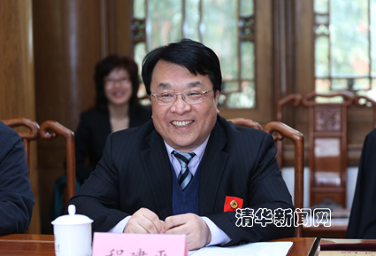 2025新澳门开门原料免费