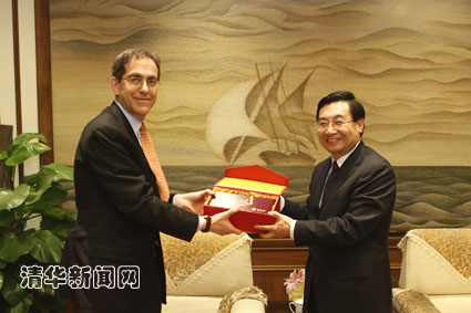 2025新澳门开门原料免费