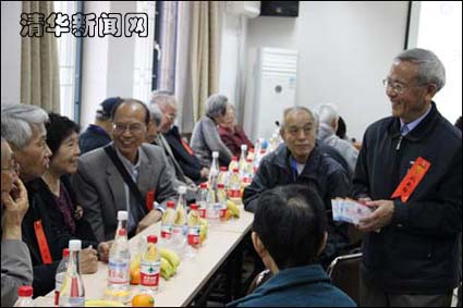 2025新澳门开门原料免费