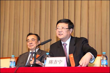 2025新澳门开门原料免费