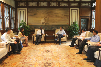 2025新澳门开门原料免费