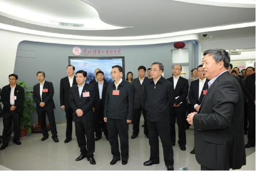 2025新澳门开门原料免费