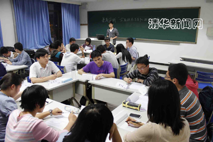 2025新澳门开门原料免费