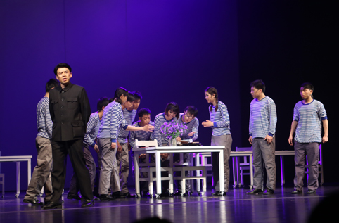 2025新澳门开门原料免费