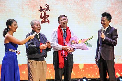 2025新澳门开门原料免费