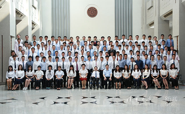 2025新澳门开门原料免费