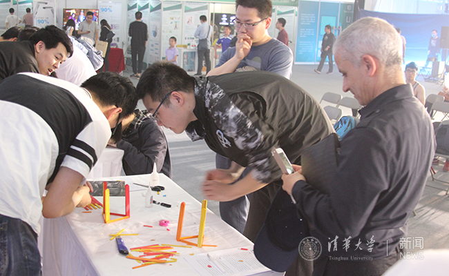 2025新澳门开门原料免费