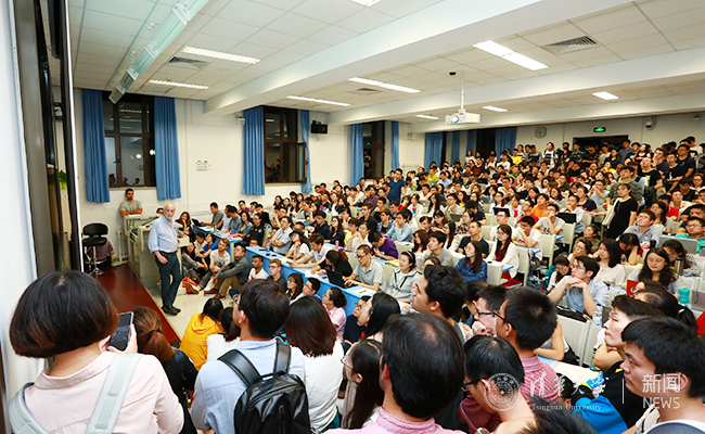 2025新澳门开门原料免费