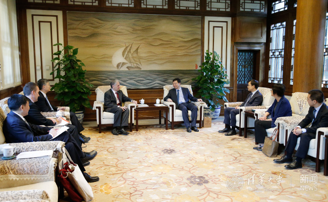 2025新澳门开门原料免费