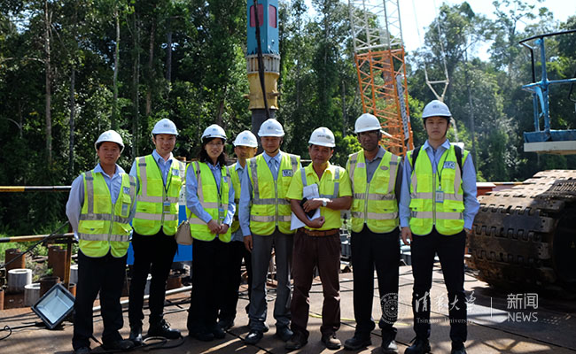 2025新澳门开门原料免费