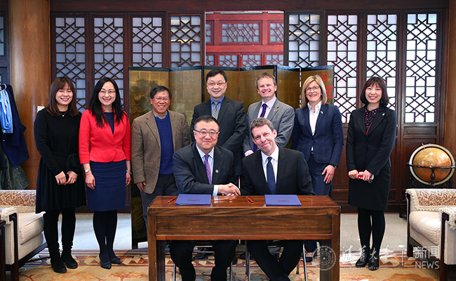 2025新澳门开门原料免费