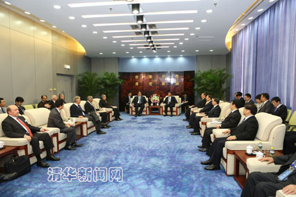 2025新澳门开门原料免费
