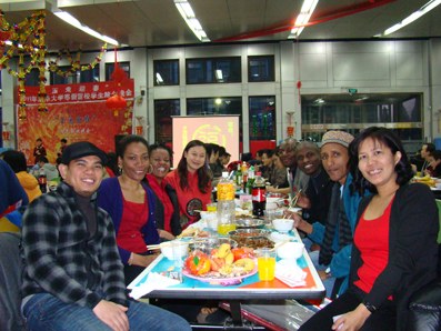 2025新澳门开门原料免费