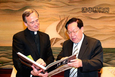 2025新澳门开门原料免费