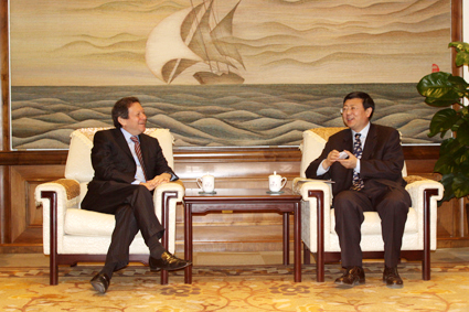 2025新澳门开门原料免费