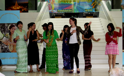 2025新澳门开门原料免费