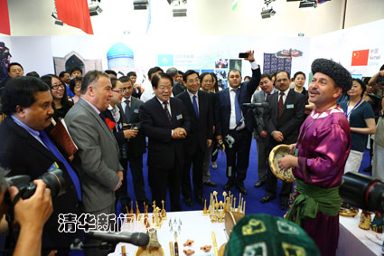 2025新澳门开门原料免费