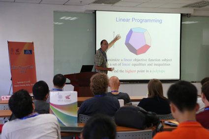 2025新澳门开门原料免费