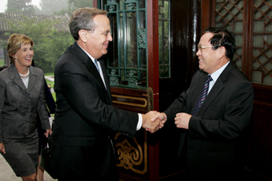 2025新澳门开门原料免费