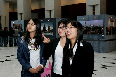 2025新澳门开门原料免费