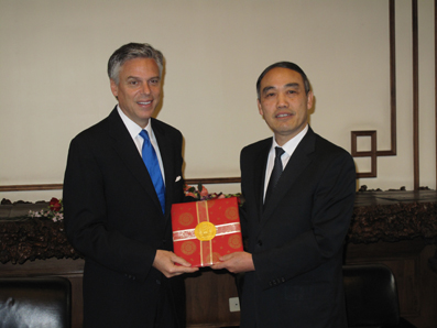 2025新澳门开门原料免费