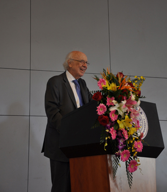 2025新澳门开门原料免费