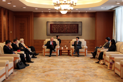 2025新澳门开门原料免费