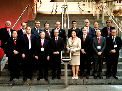 2025新澳门开门原料免费