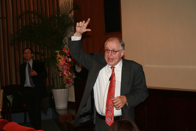 2025新澳门开门原料免费