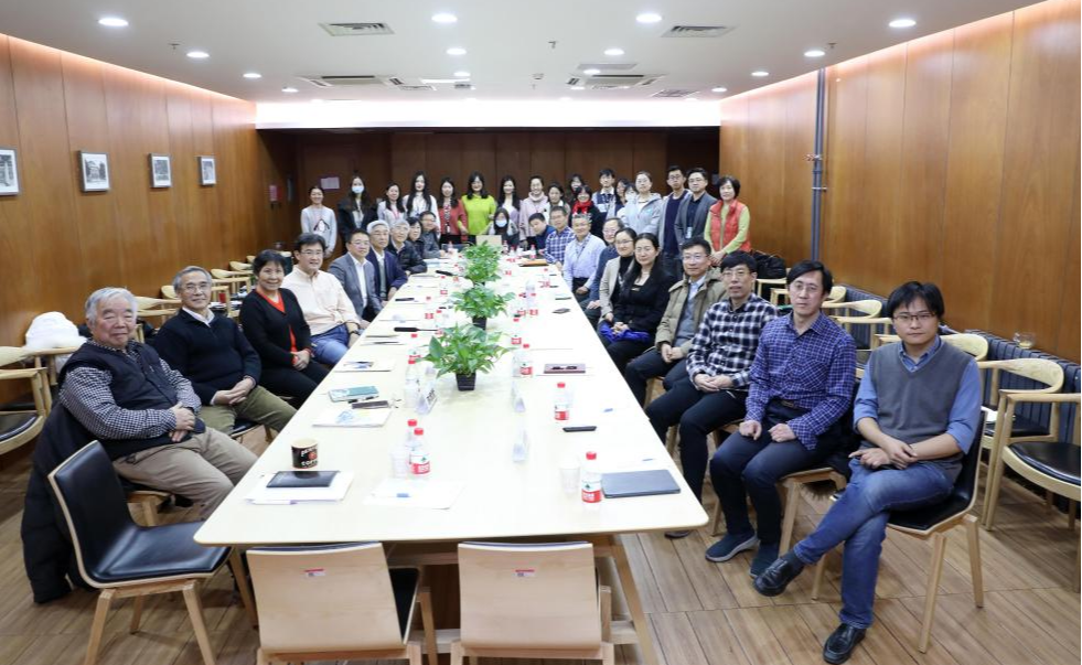 2025新澳门开门原料免费