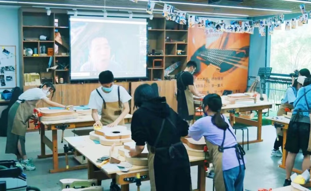 2025新澳门开门原料免费