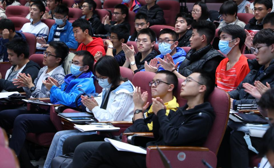 2025新澳门开门原料免费