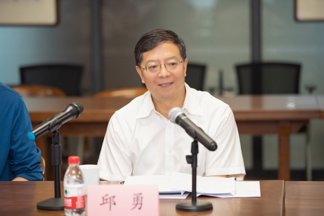 2025新澳门开门原料免费