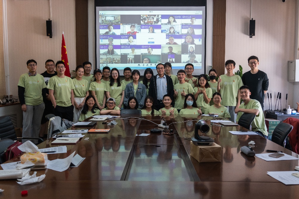 2025新澳门开门原料免费