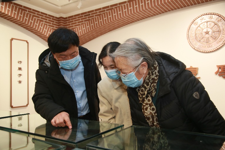 2025新澳门开门原料免费