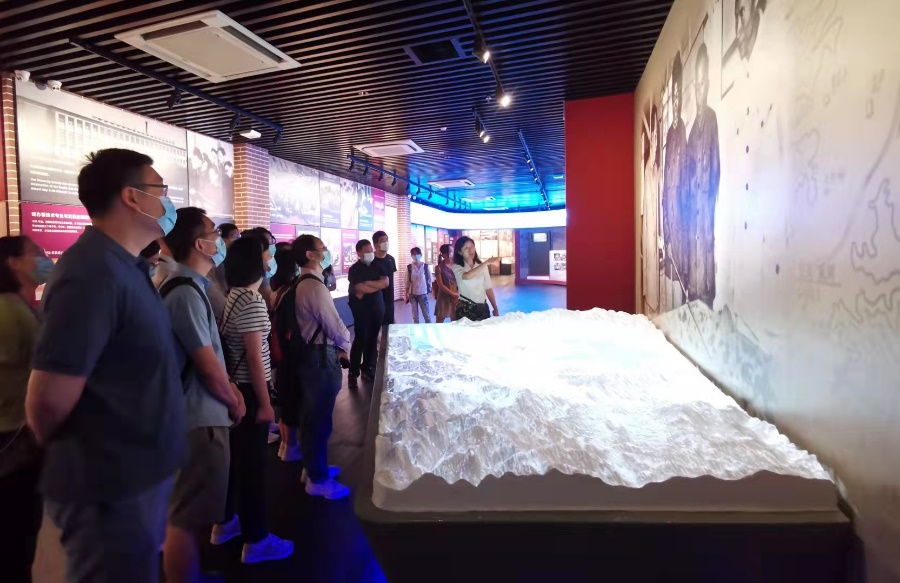 2025新澳门开门原料免费