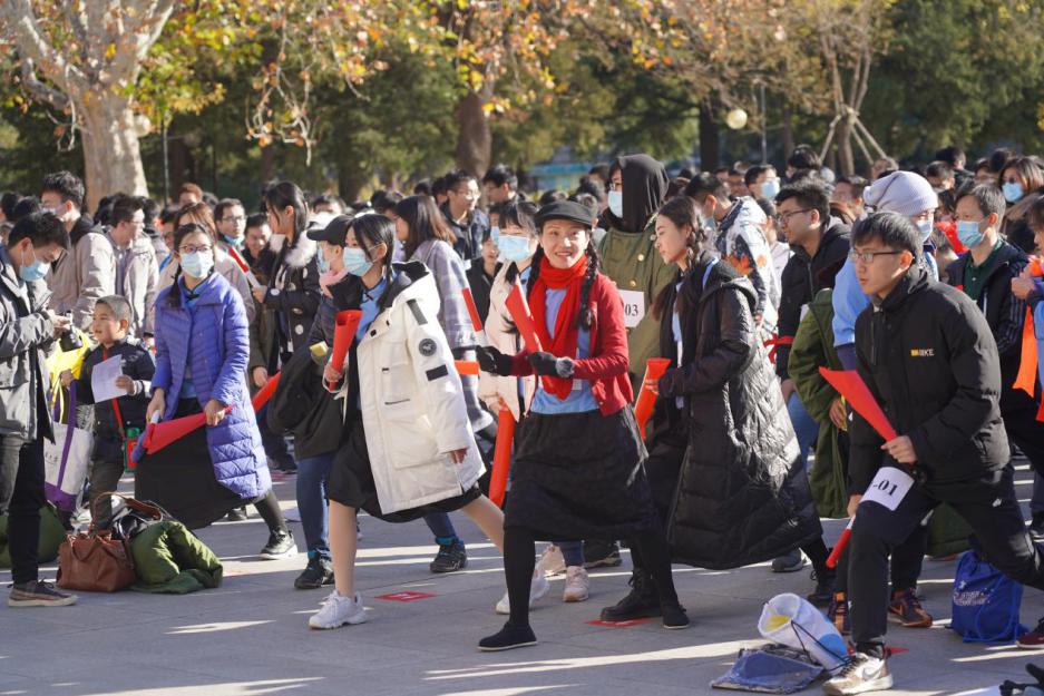 2025新澳门开门原料免费