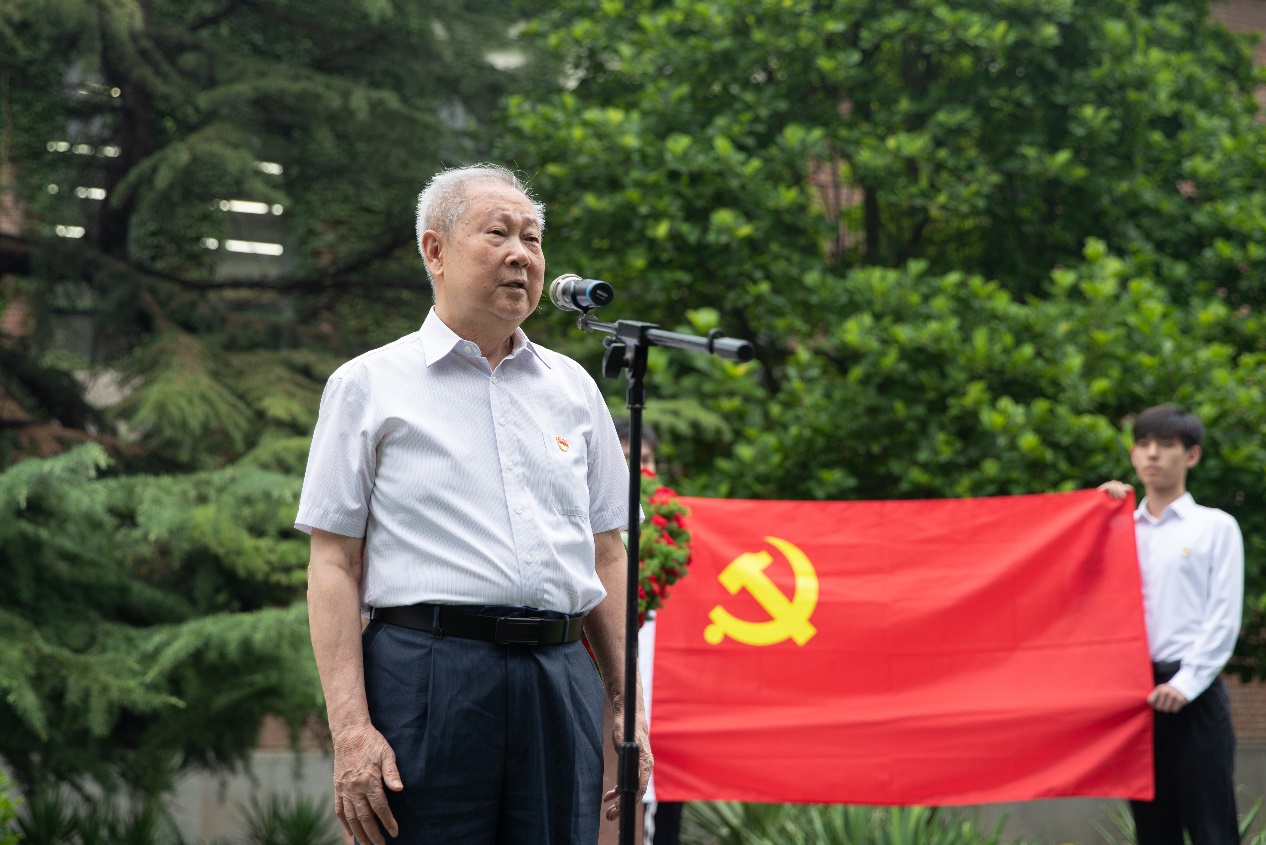 2025新澳门开门原料免费