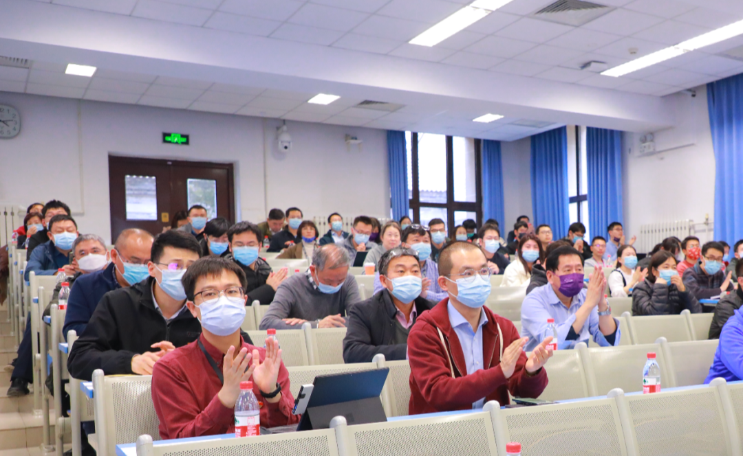 2025新澳门开门原料免费