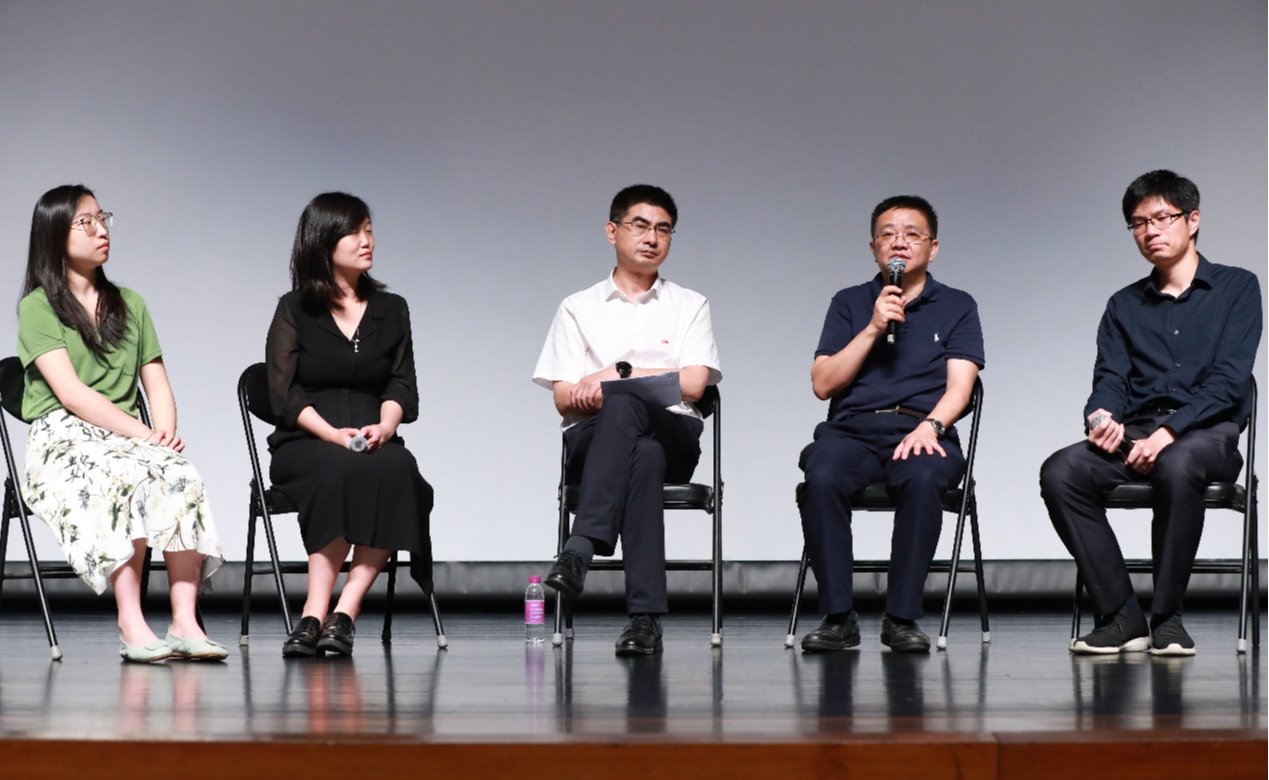 2025新澳门开门原料免费