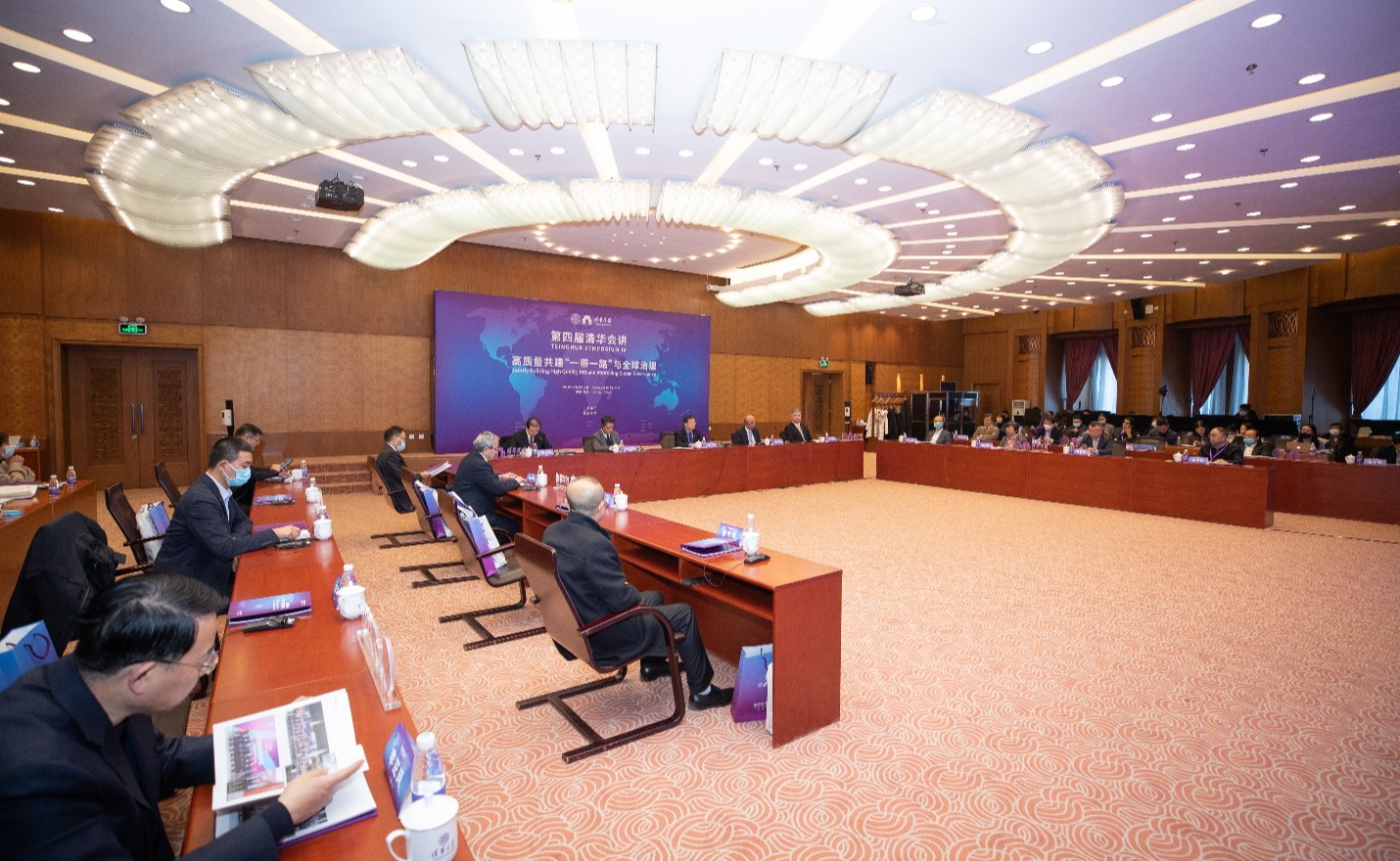 2025新澳门开门原料免费