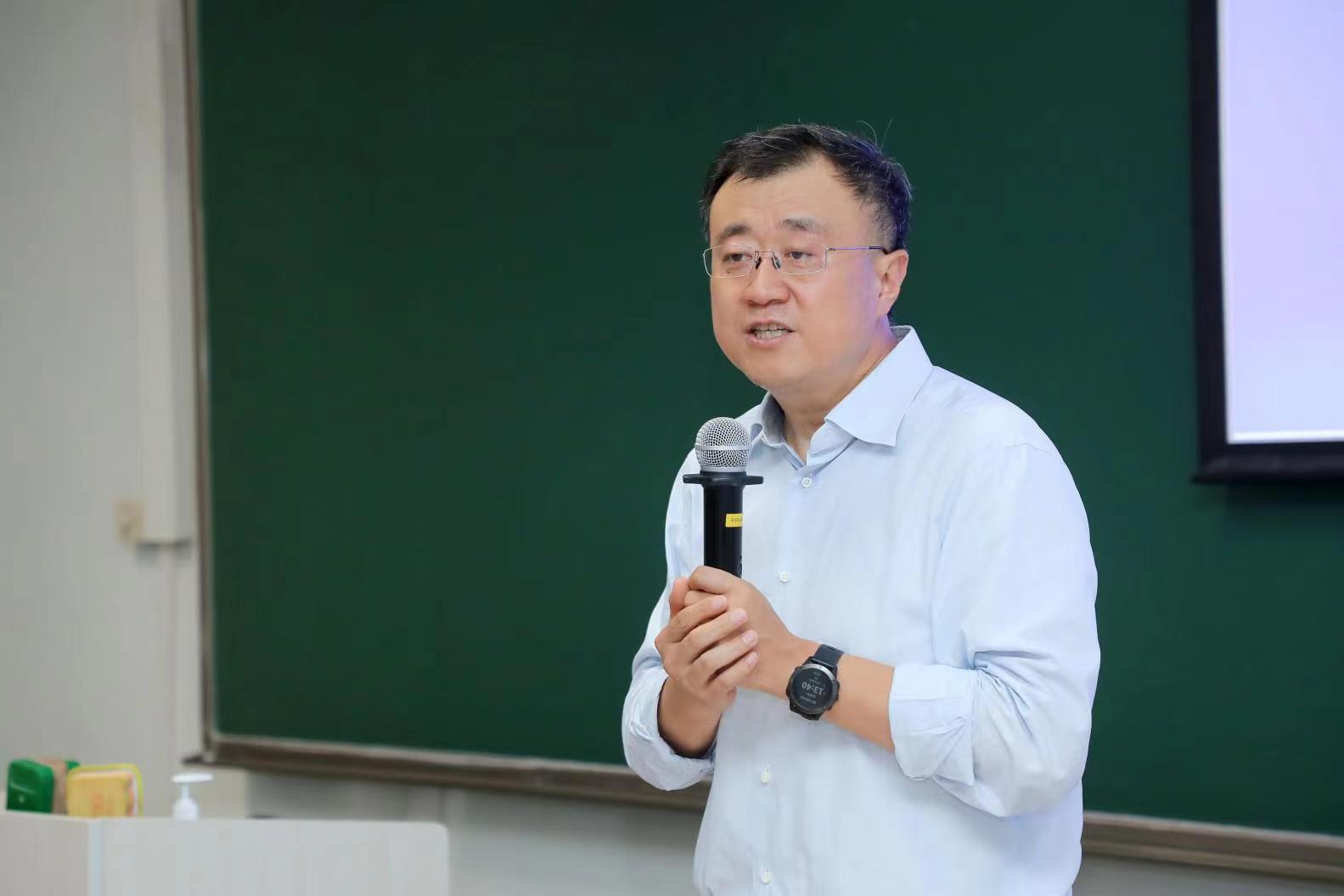 2025新澳门开门原料免费