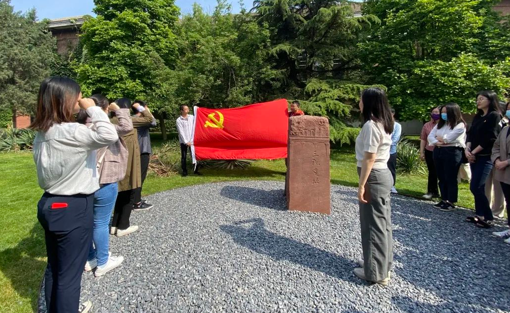 2025新澳门开门原料免费