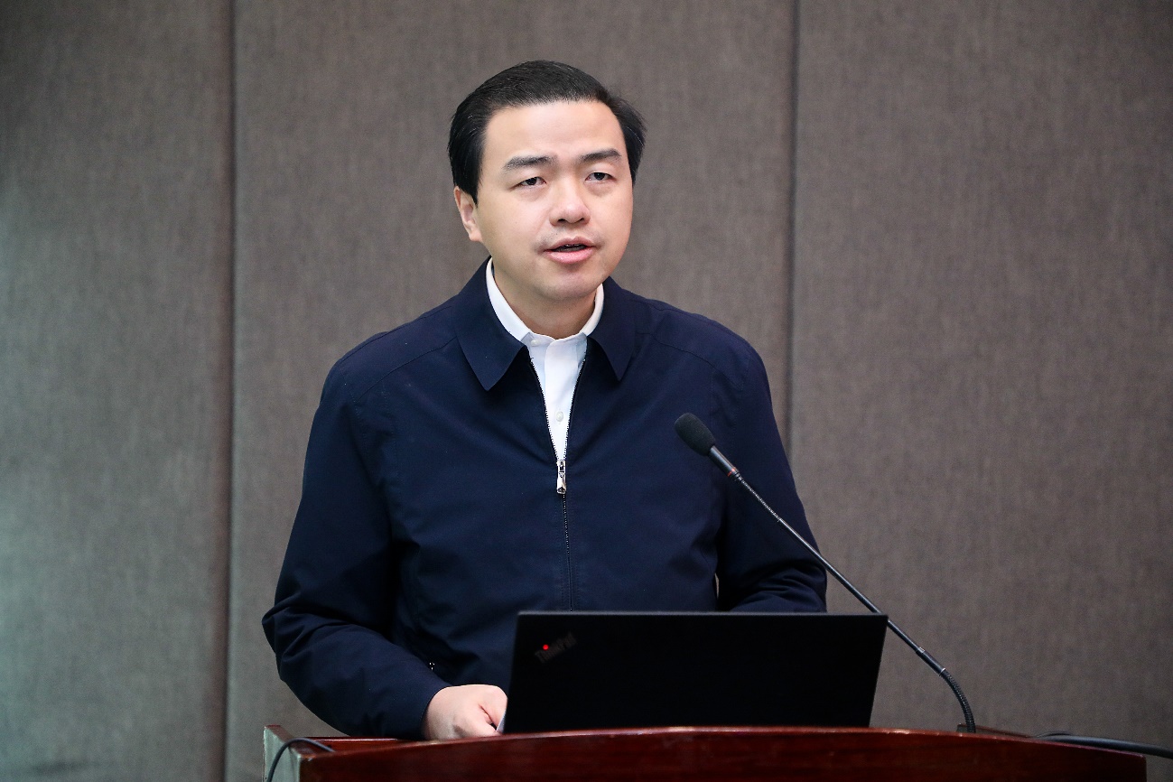 2025新澳门开门原料免费