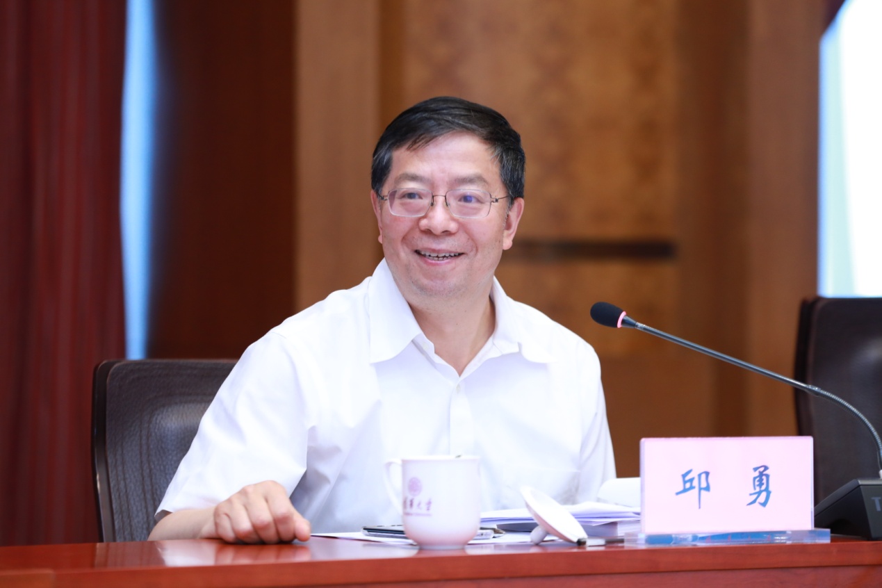 2025新澳门开门原料免费